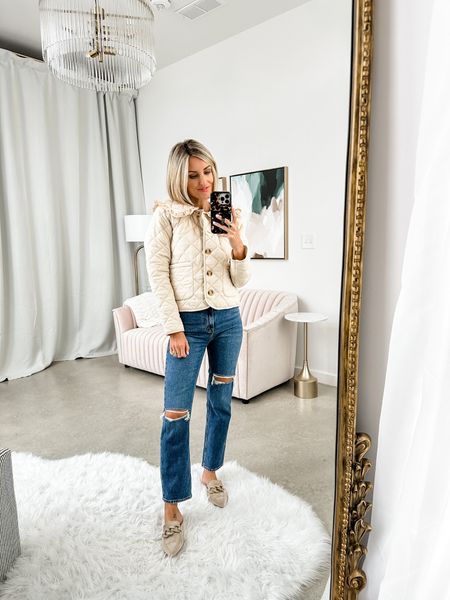 This quilted jacket is going to be on repeat for me! I am wearing an XS! 25 in the denim - it’s perfect for fall 👏

Loverly Grey, fall outfit 

#LTKSeasonal #LTKstyletip