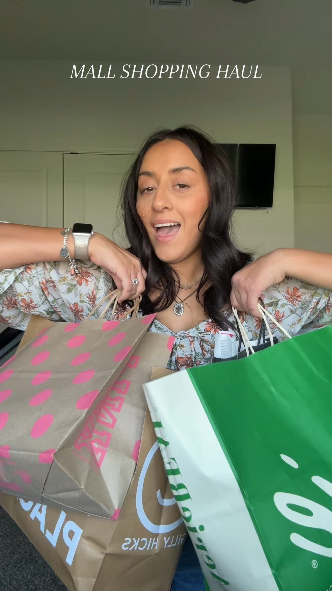 Mall shopping haul! Loving my new goodies! 

#LTKfindsunder100 #LTKGiftGuide #LTKSeasonal