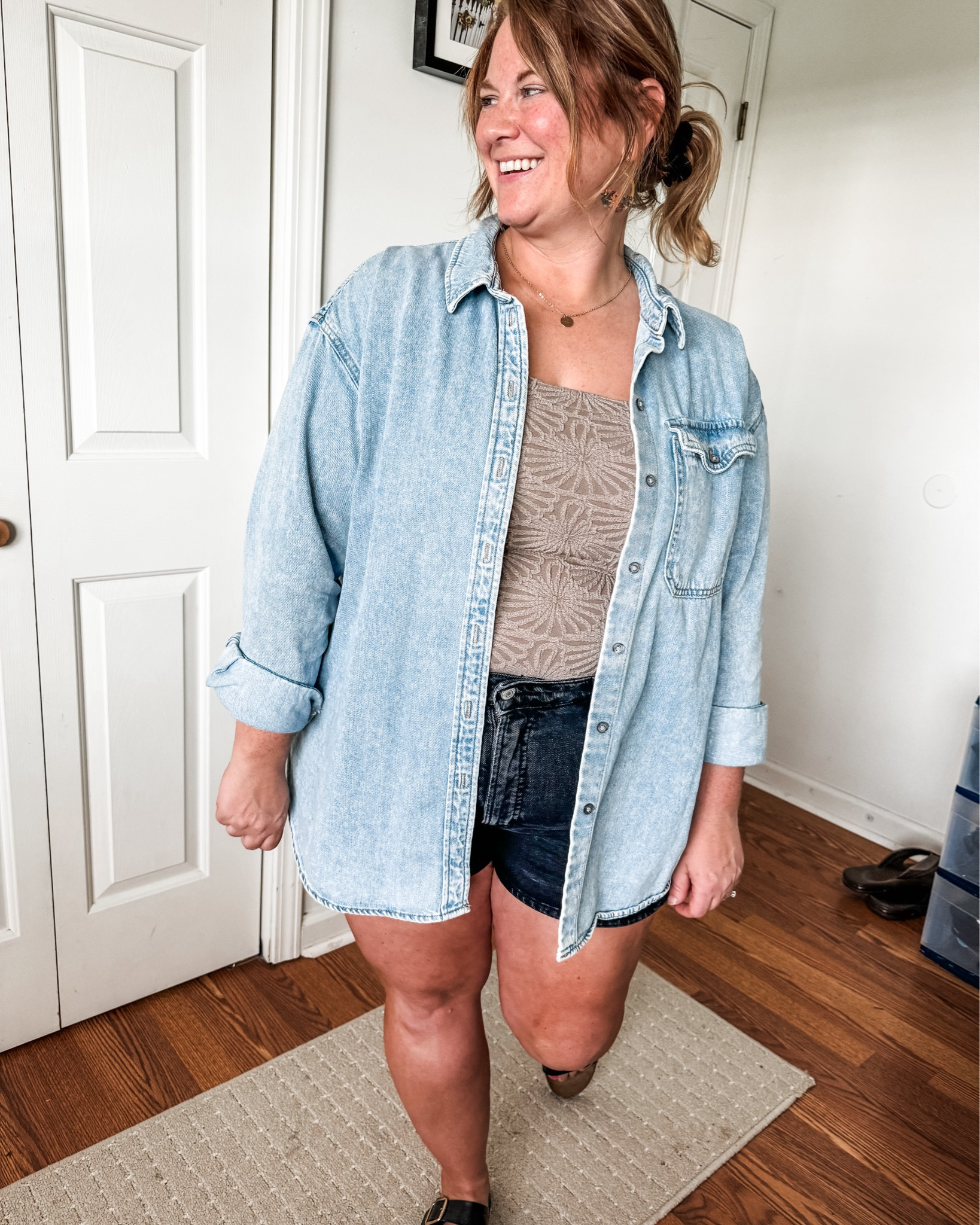 This textured tank has been one of my favorites! Comes in lots of colors but the brown is so good for fall!  My denim shirt is almost sold out so I’ll link similar. 

#LTKMidsize #LTKSeasonal #LTKFindsUnder50