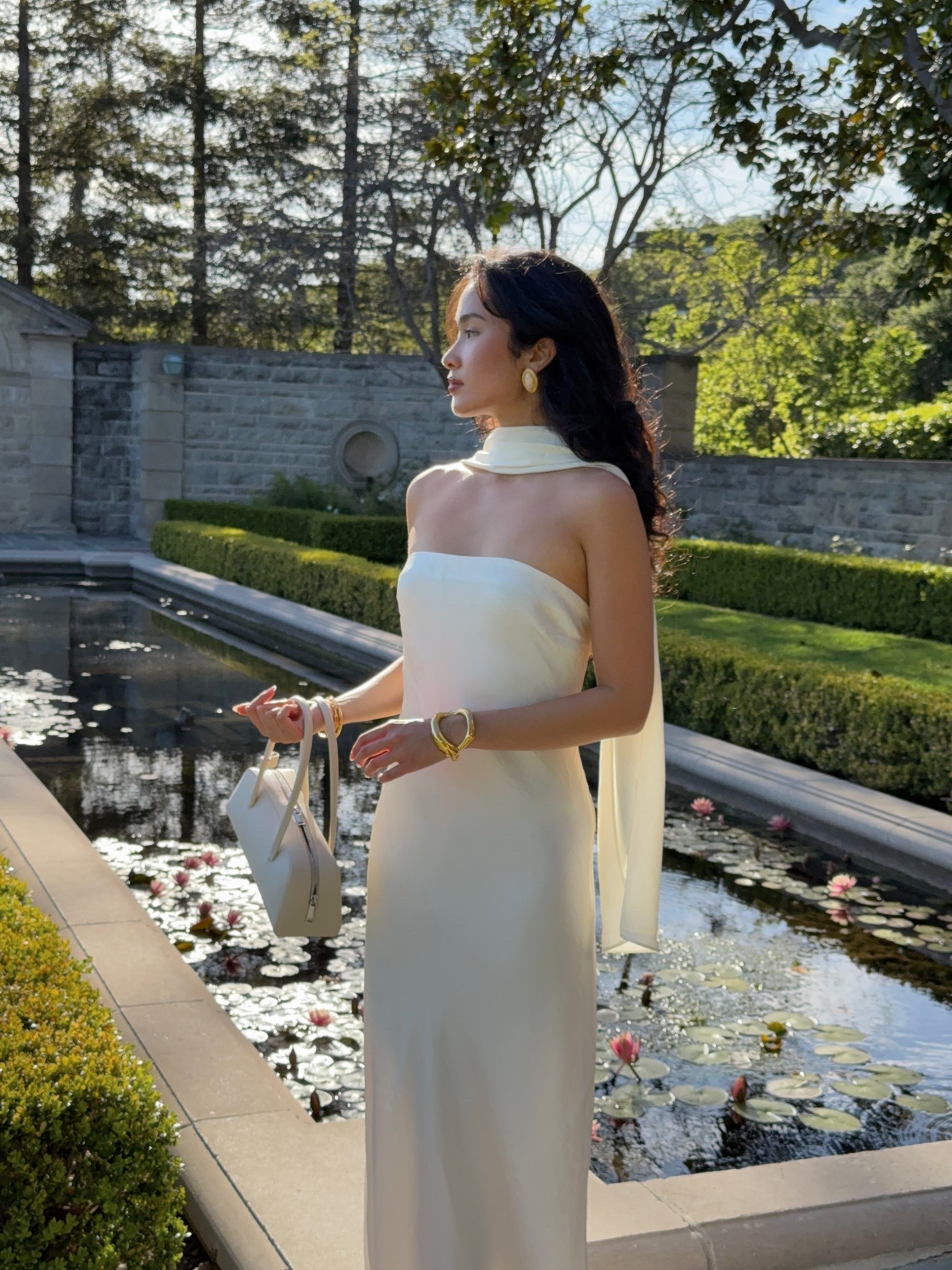 #abercrombiepartner warmer weather = finally bringing out the spring/summer dresses 🌼 these dresses are from @abercrombie and are currently on sale until 4/14 🤍

#LTKStyleTip #LTKWedding #LTKSeasonal