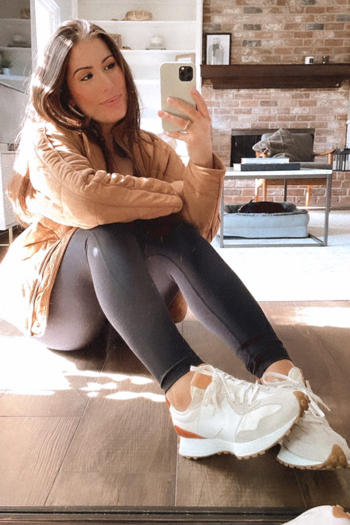 OK girlies, found a Free People lookalike I think you’ll love!! 

Super cozy and great transitional fall fashion.  

New Balance 327 sneakers | New Balance 327 outfit 

Paired with my Zella leggings and New Balance 327 sneakers! 

#LTKunder50 #LTKFind #LTKfitness