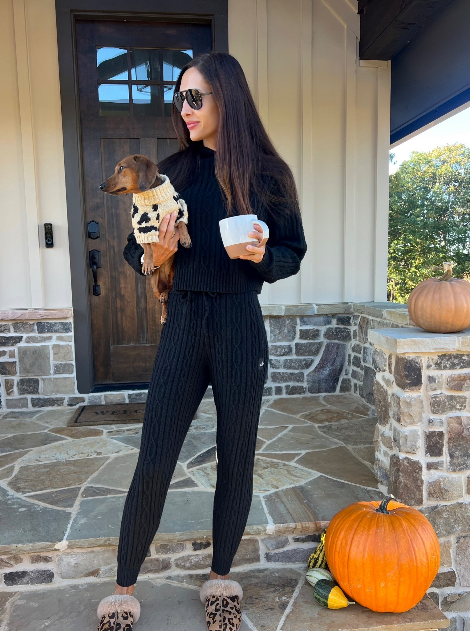 Sweater weather ☕️
Traded the beach for mountains this weekend and I am in love with this cozy Alo sweater set! 
Alo 
Sweater
Fall outfit
Winter outfitt


#LTKSeasonal #LTKStyleTip #LTKActive