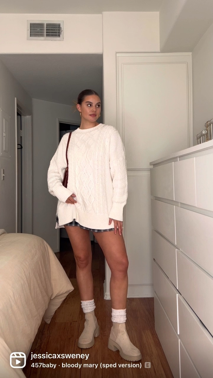 These booties are a winter staple 

#LTKSeasonal #LTKunder100 #LTKstyletip