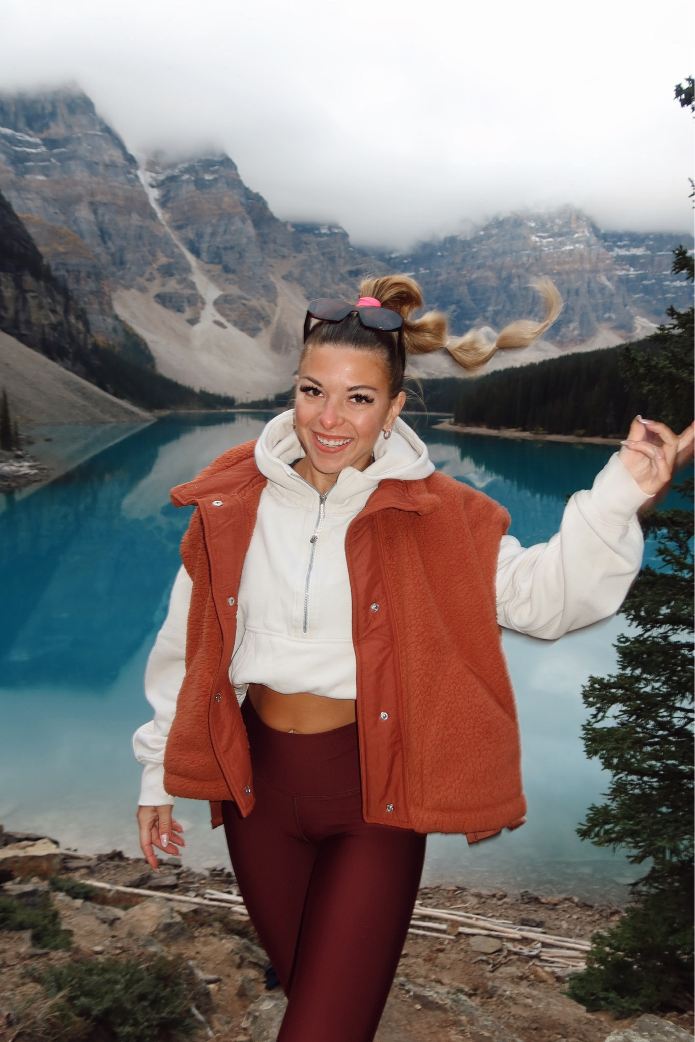 Cozy look for todays hike! Loving this fall sherpa vest from free people 
Sized up to a 4 in Lululemon 
Size small in my Sherpa vest 

#LTKSeasonal #LTKSale #LTKstyletip