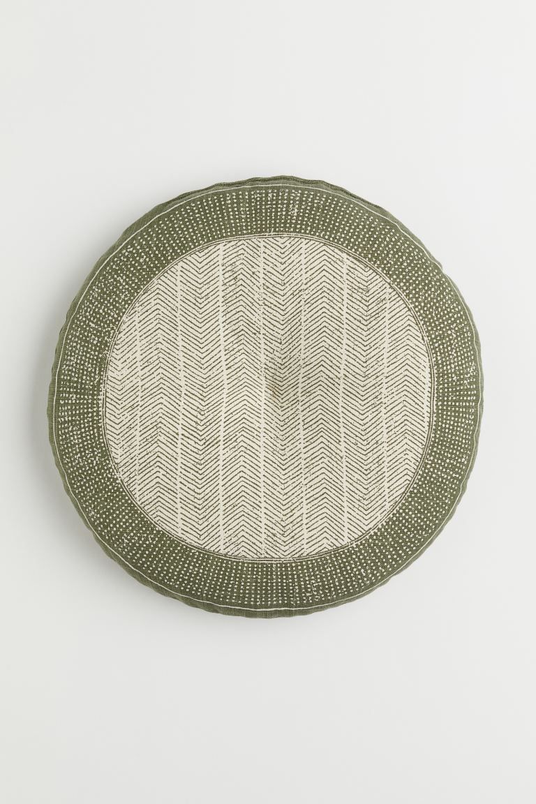 Seat cushion in woven cotton fabric with a printed pattern on both sides. Thickness 1 1/2 in.Weig... | H&M (US)