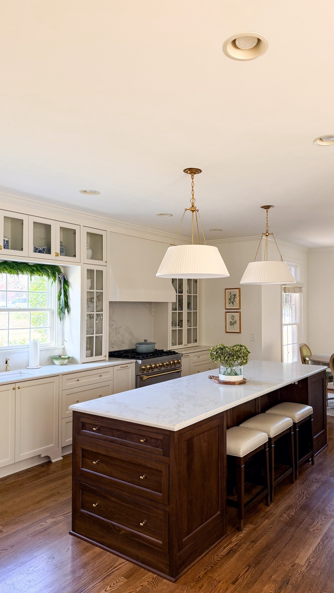 Kitchen sources! Pleated pendants, counter stools, Emtek cabinet hardware and more 

#LTKFindsUnder100 #LTKHome