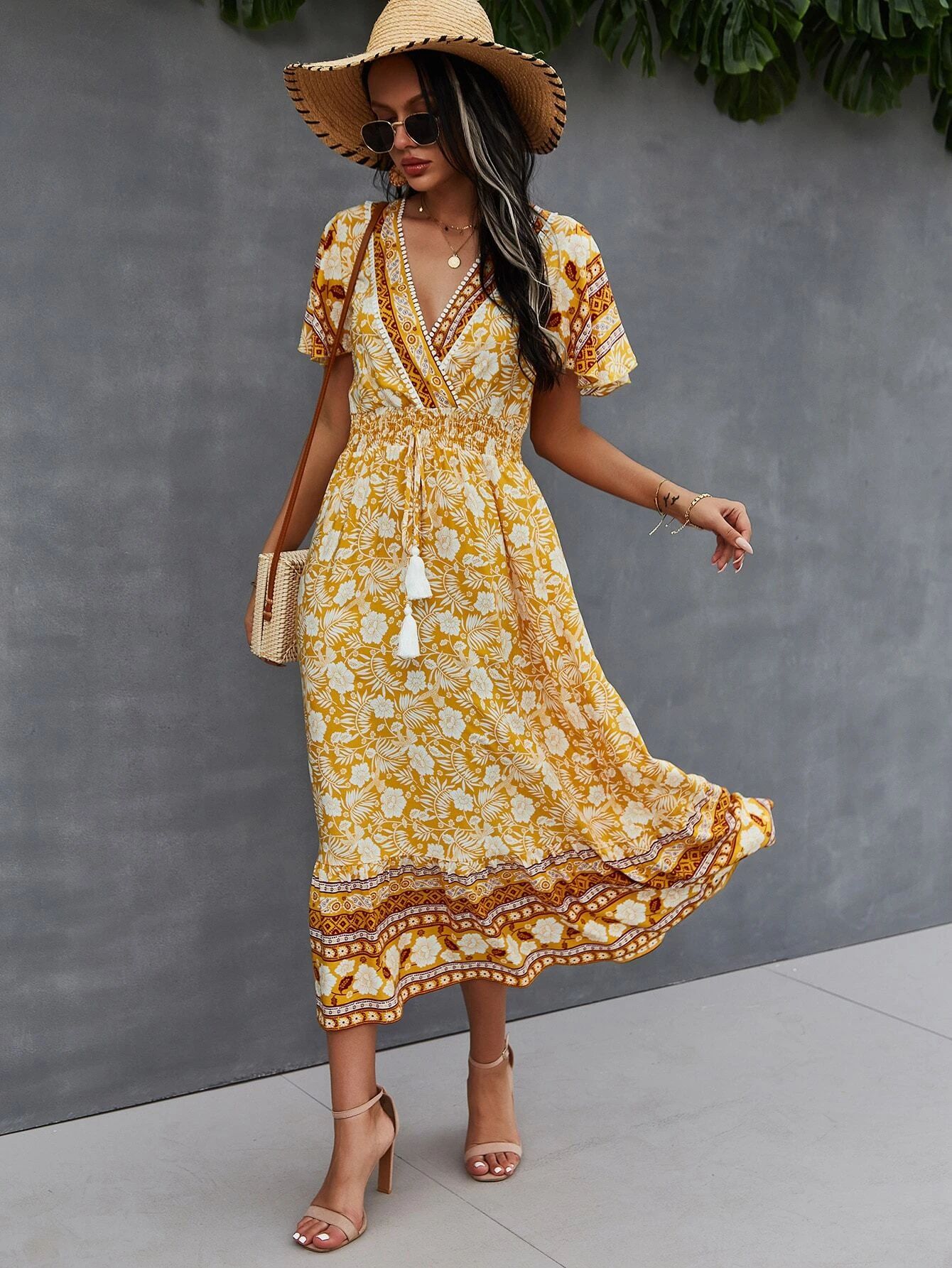 Floral Print Surplice Front Tassel Shirred Dress | SHEIN