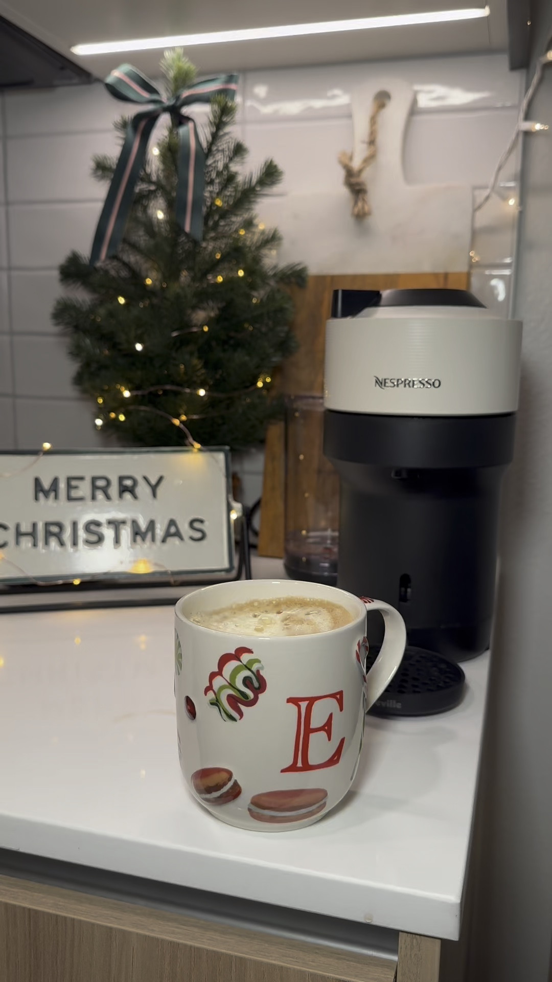 Coffee Morning Vibes☕️🎁🧁🎄

#LTKSeasonal #LTKGiftGuide #LTKHoliday