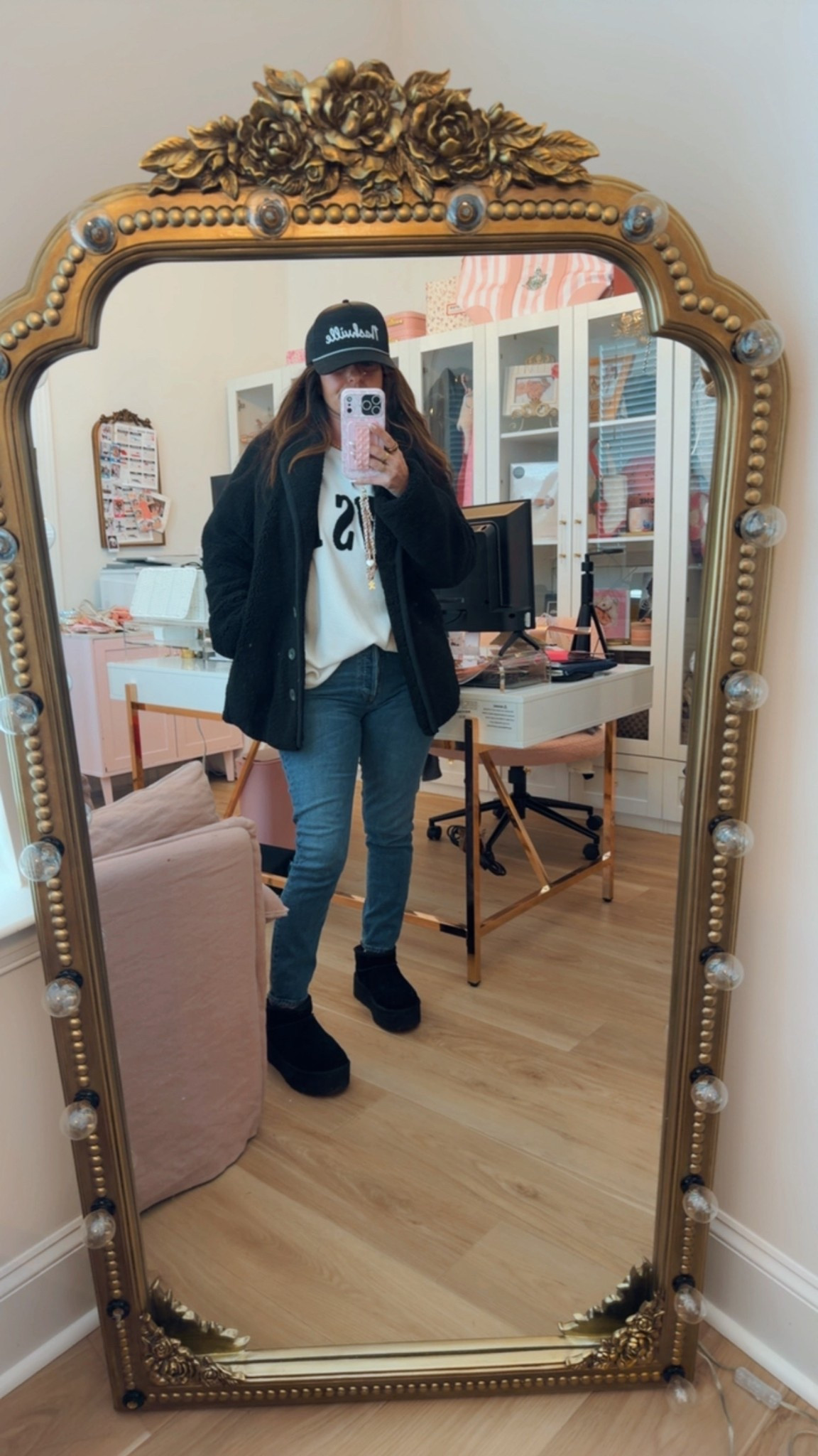 dark wash denim

#LTKdayinmylife #LTKgrwm #LTKOver40