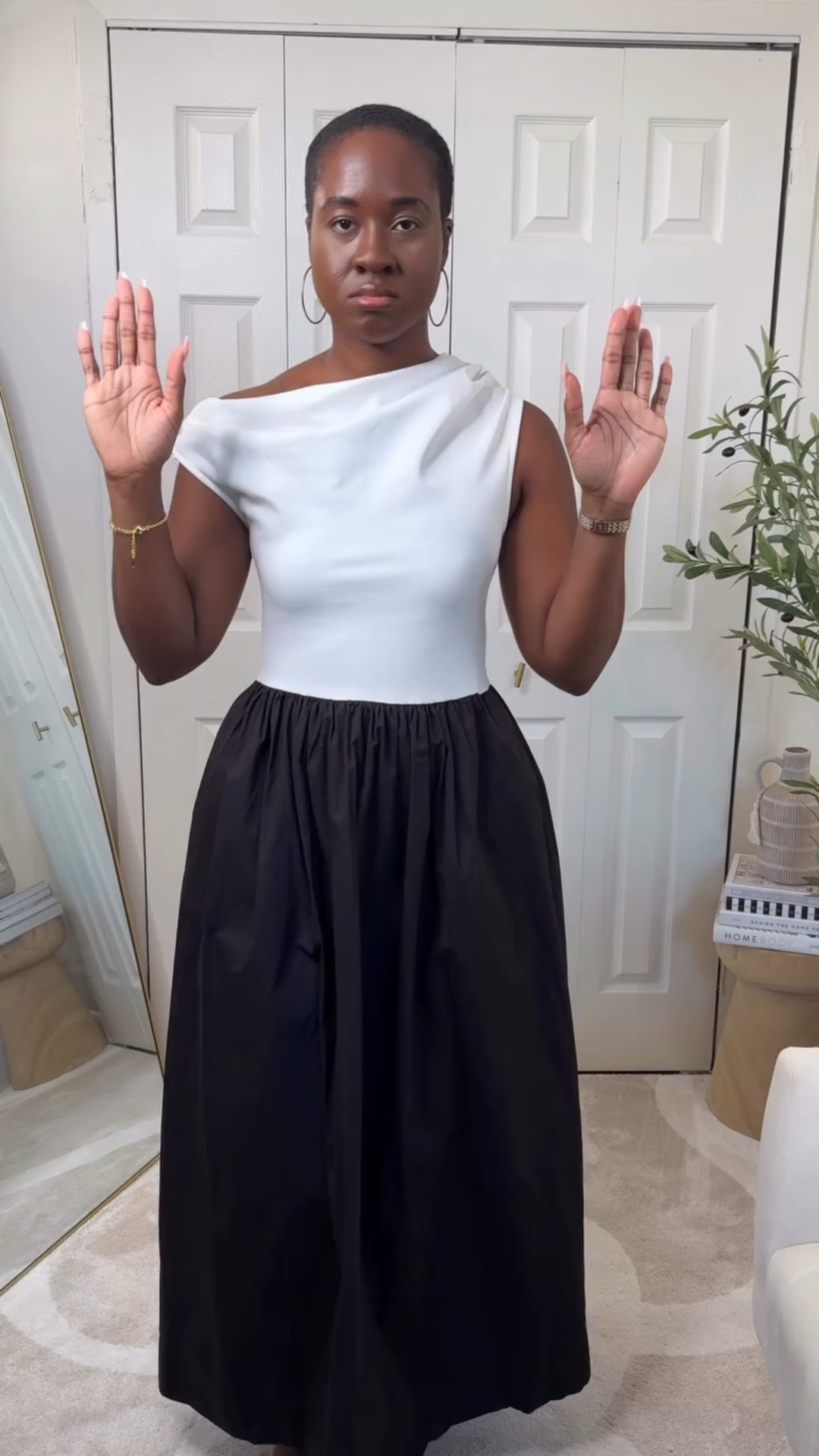 Caught red-handed… serving style. Find your next show-stopping dress at @showpo 
.
.
.

Follow & Share this with a friend if you want more outfit inspiration 
.
.
.
#showpo #tryon #tryonhaul #fashion #style #outfitinspo #fashiontrend