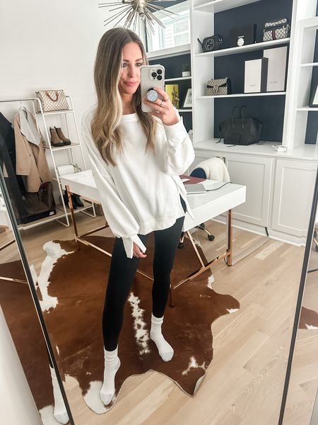 Casual outfit / lounge wear / amazon fashion / sweatshirt 

Small in the leggings and sweatshirt 


#LTKunder100 #LTKunder50 #LTKstyletip