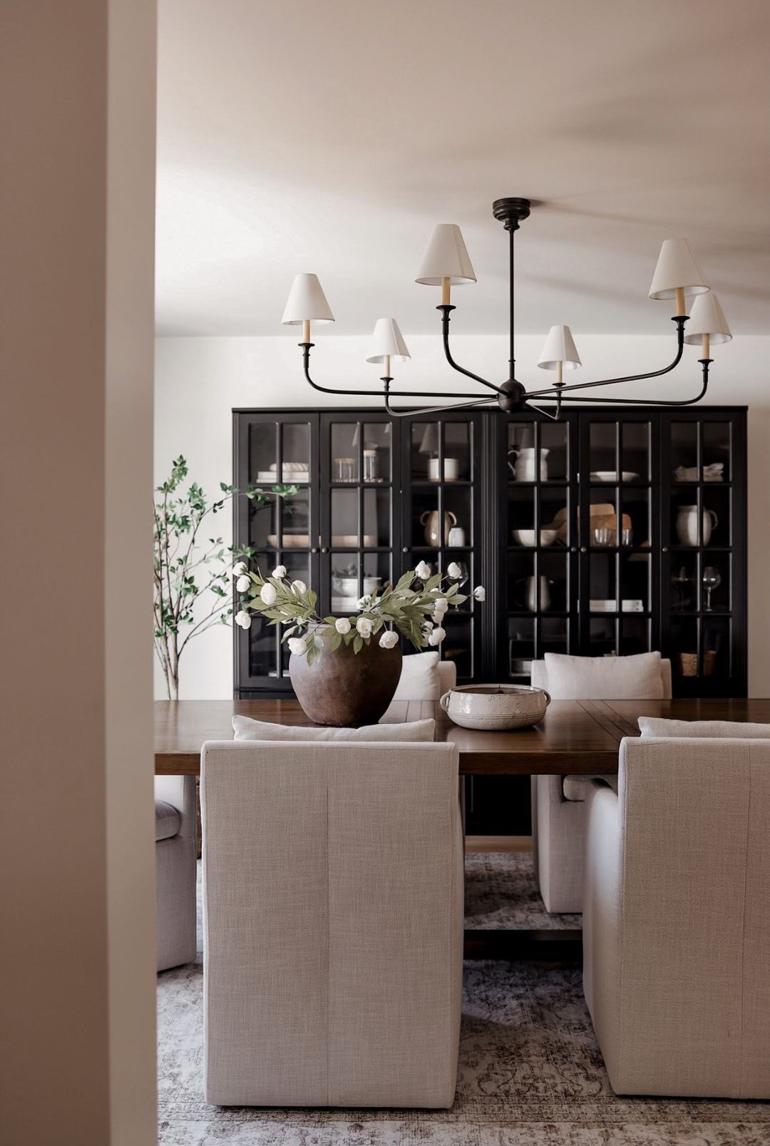 Shop our spring dining room including these gorgeous faux flowers and statement vase from Amazon! Rug is the 'beige and brown'

#LTKHome #LTKSaleAlert #LTKSeasonal