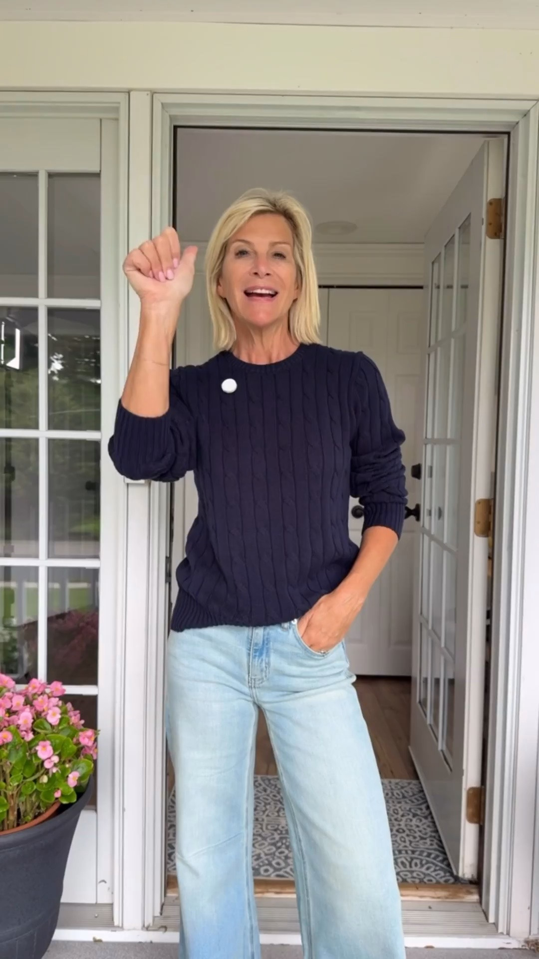 If you love the look and feel of designer denim but not the designer price tag, you need to try these. I have a closet full of designer jeans, and these from Quince seriously hold their own when it comes to fit, style, wash, and comfort. I’m already reaching for them on repeat. Grab your favorite wash now and thank me later this fall. @quince #quincepartner #ad
