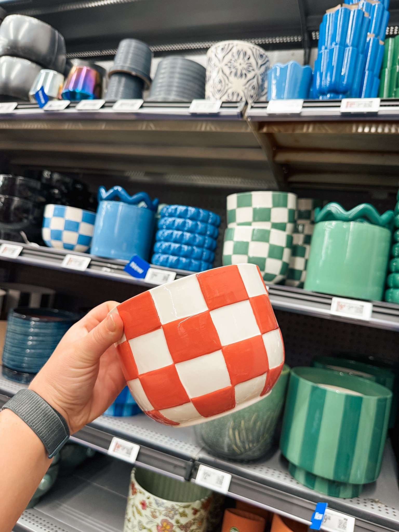 Checkered planters perfect for summer!

#LTKHome #LTKSeasonal