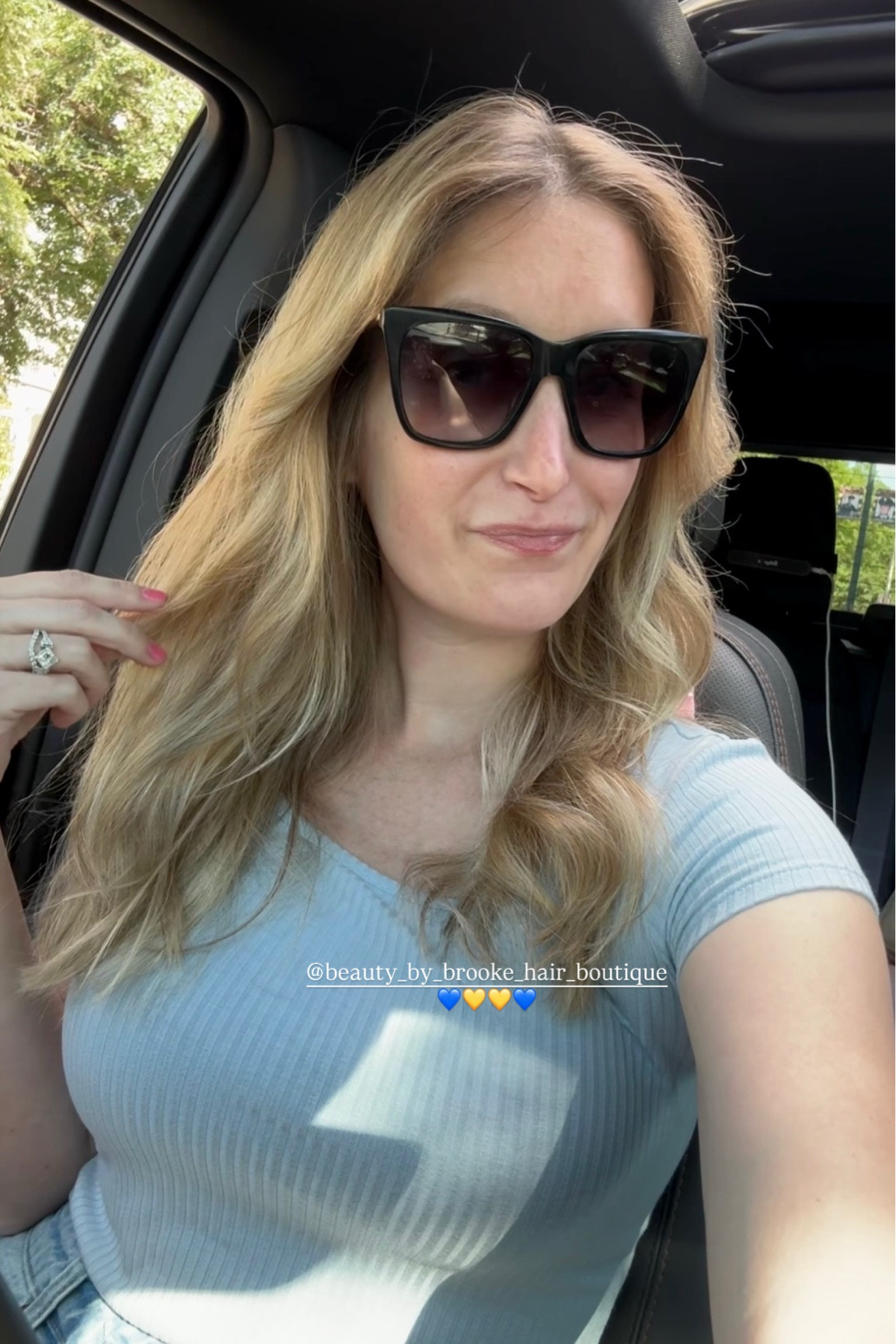 Spent some time getting my hair done yesterday! Really needed a refresh 💙
