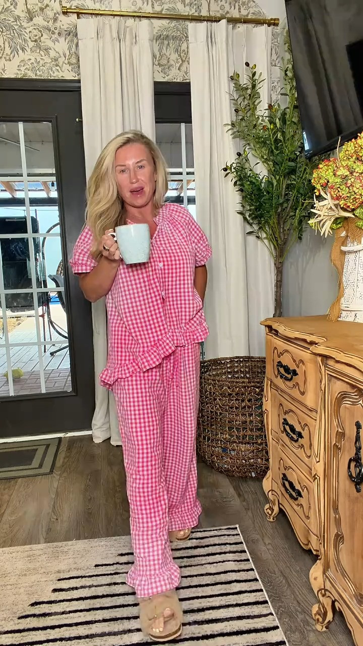 I could live in these PJs 💤🤍
 

 #LTKMothersDay #LTKgrwm #LTKootd