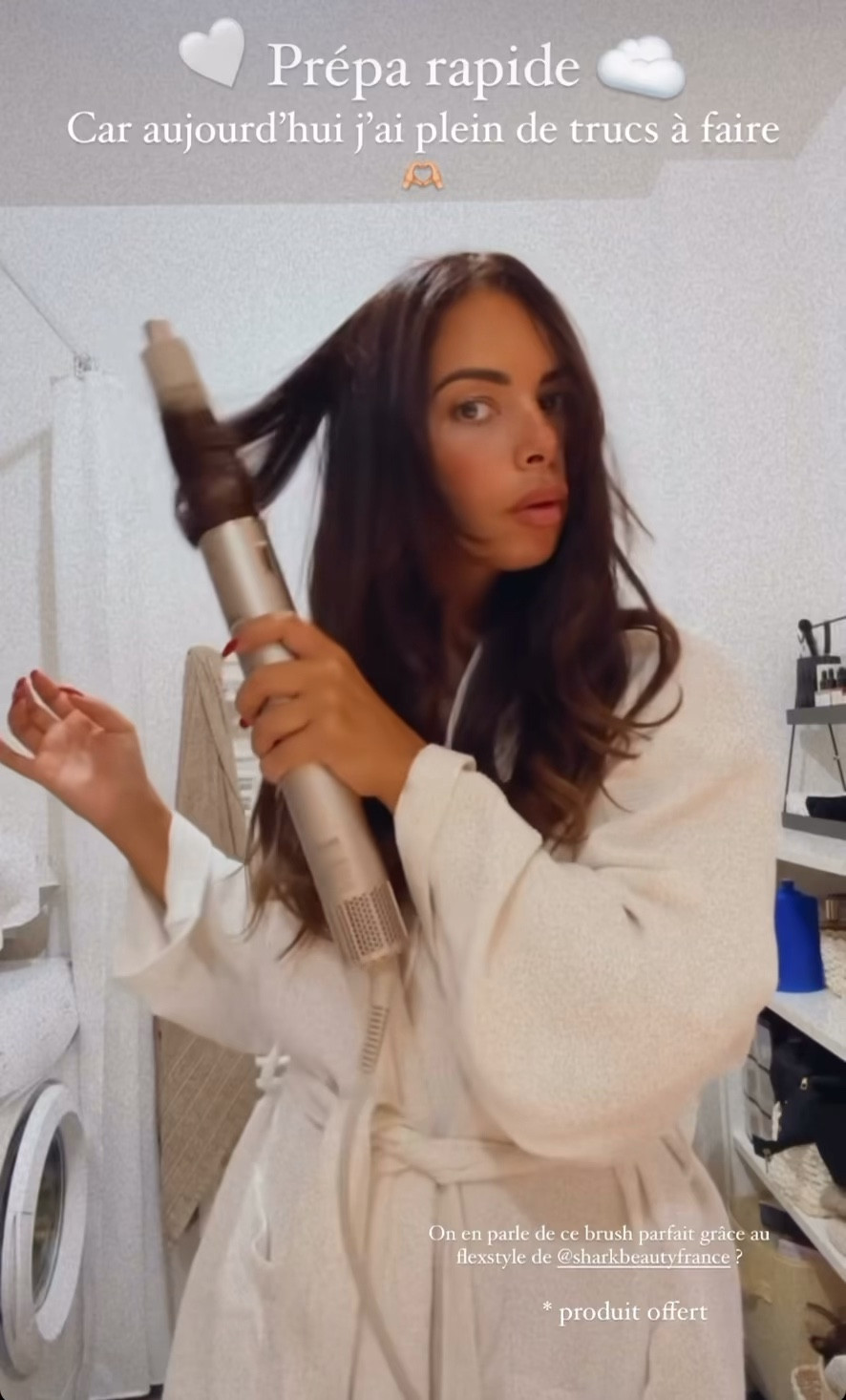 Shark flex style, sèche cheveux coiffant, sèche cheveux avec bigoudis auto-développants, brosse ovale, concentrateur, diffuseur et étui de rangement #shark #flexstyle

#LTKbeauty