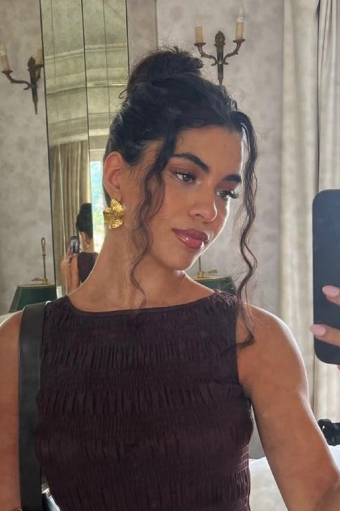 Glowy natural makeup 