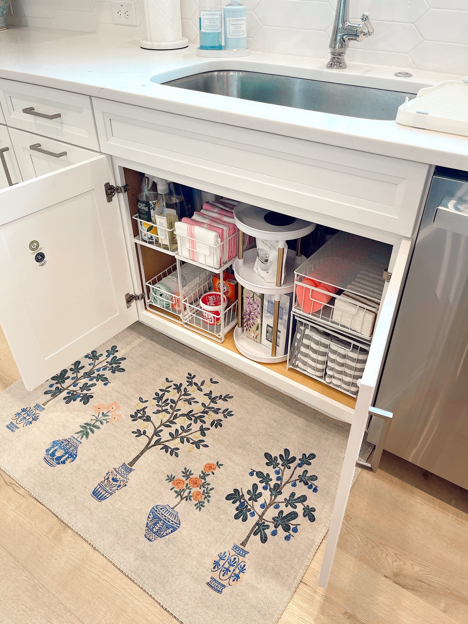 Organization // organizers // kitchen organization // pantry organization // cabinet organization // organization goals 

#LTKsalealert #LTKhome #LTKfindsunder50