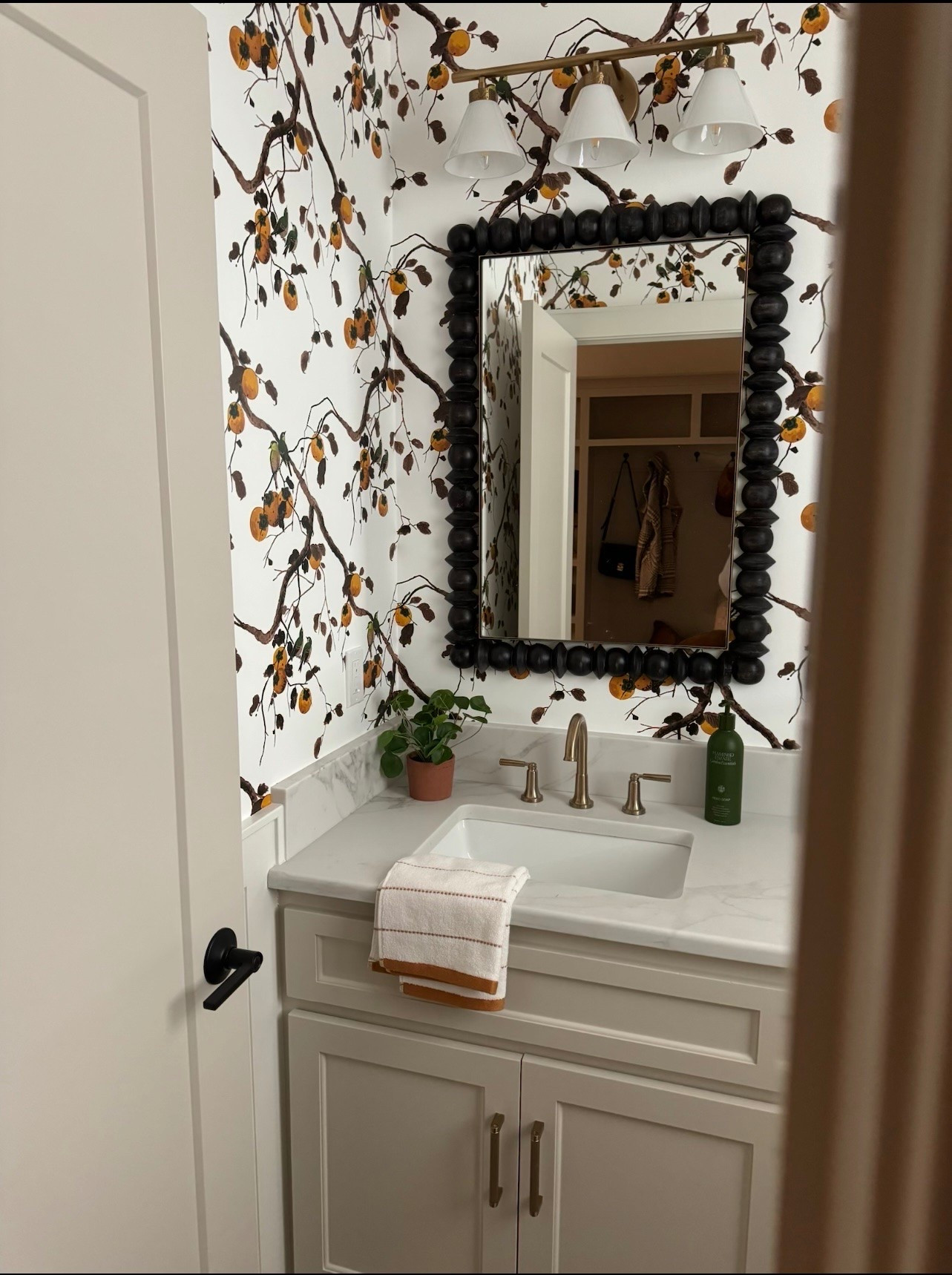 Powder Bath using my favorite wallpaper!

#LTKHome #LTKdayinmylife