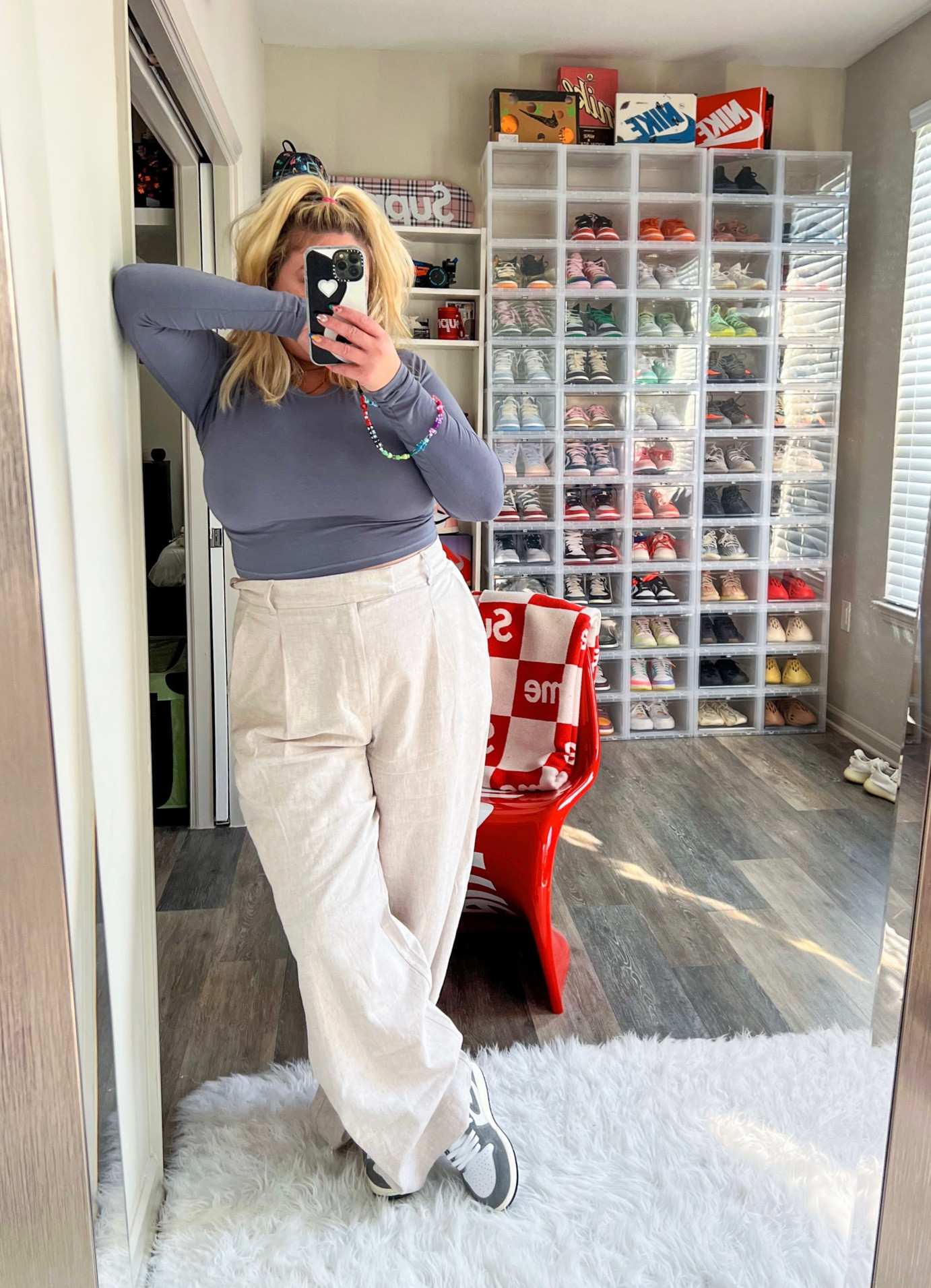 ootd feat. washed black 1s 👽

#snkrskickcheck #jordan1washedblack #kickstagram #sneakeraddict #sneakercollector #kicksoftheday #airjordans #woyft #inmyjs #wearyourkicks #streetwearcathedral #streetwear #whatsurgirlwearing #sneakersaddict #sneakcorner #sstreetbattles #tonaloutfit #sneakerstyling

#LTKcurves #LTKshoecrush #LTKstyletip