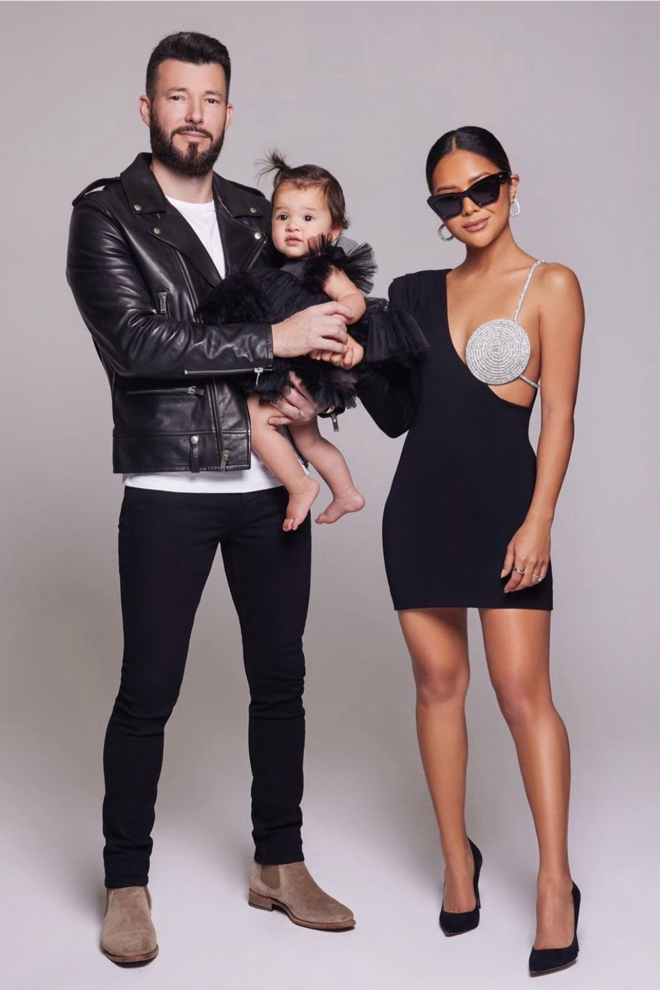 Unconventional family photos

#LTKSeasonal #LTKstyletip #LTKHoliday