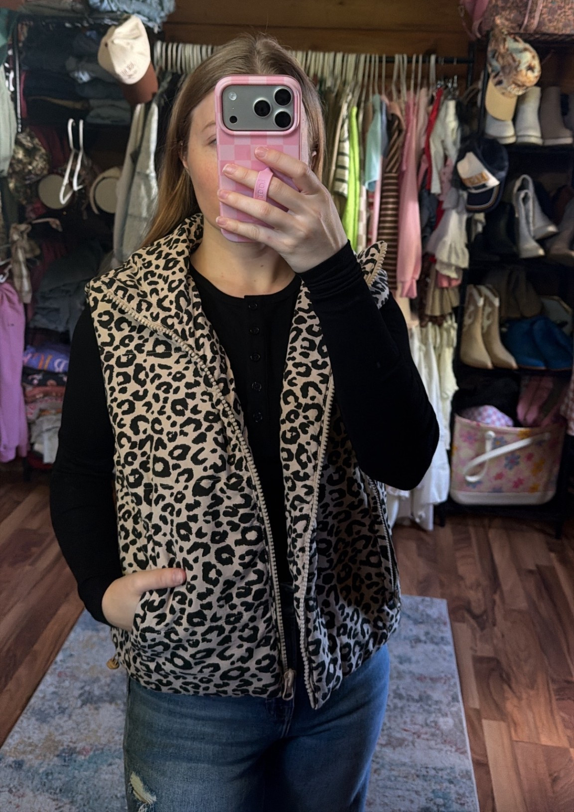 I don’t love animal print but I LLVE this leopard print puffer vest!! It’s so cute and so neutral 

#LTKHoliday #LTKStyleTip #LTKGiftGuide