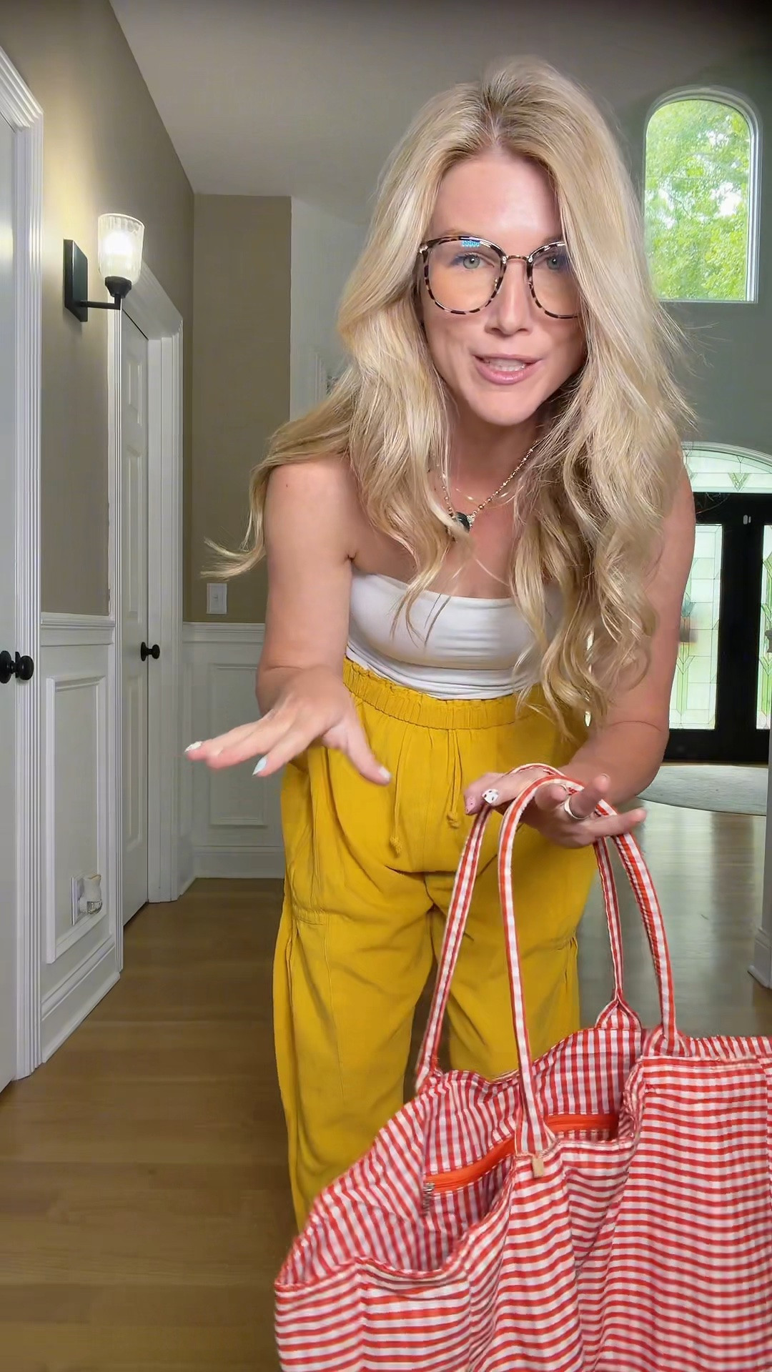 the gingham print completely sold me 🤍

* mom tote bag
* diaper bag alternative
* car bag essentials
* large tote bag
* mom on the go essentials
* everyday carryall bag
* gingham tote bag
* practical mom finds

#tote #totebag #mombag #everydaybag #carbag

#LTKmomlife #LTKSeasonal #LTKTravel