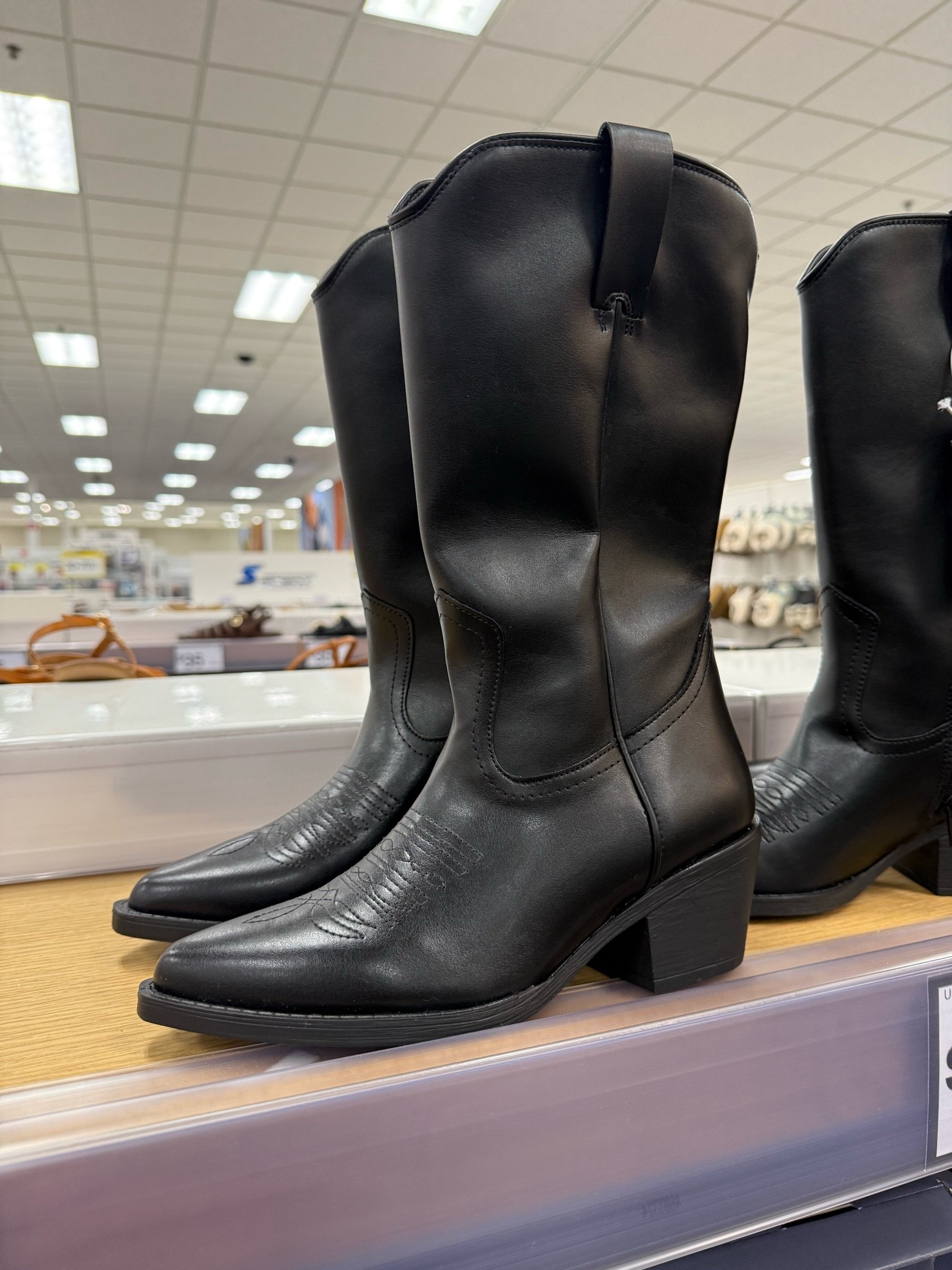 The perfect cowboy boots for all your summer concerts 🤠👢🎶

#LTKootd #LTKgrwm #LTKSeasonal