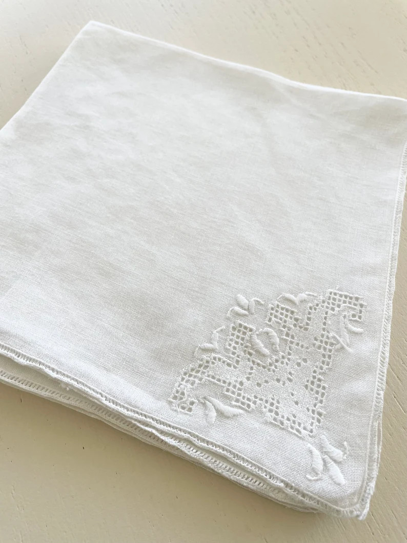 Four Pretty Vintage White Napkins, Shabby, Cottage Farmhouse | Etsy (US)