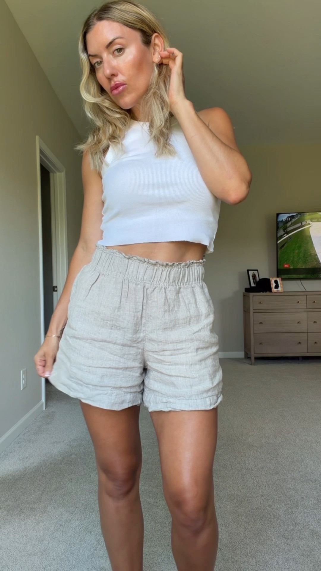 These linen shorts 🙌
Is it weird I like them wrinkled?

#LTKworkwear #LTKsale #LTKsummer