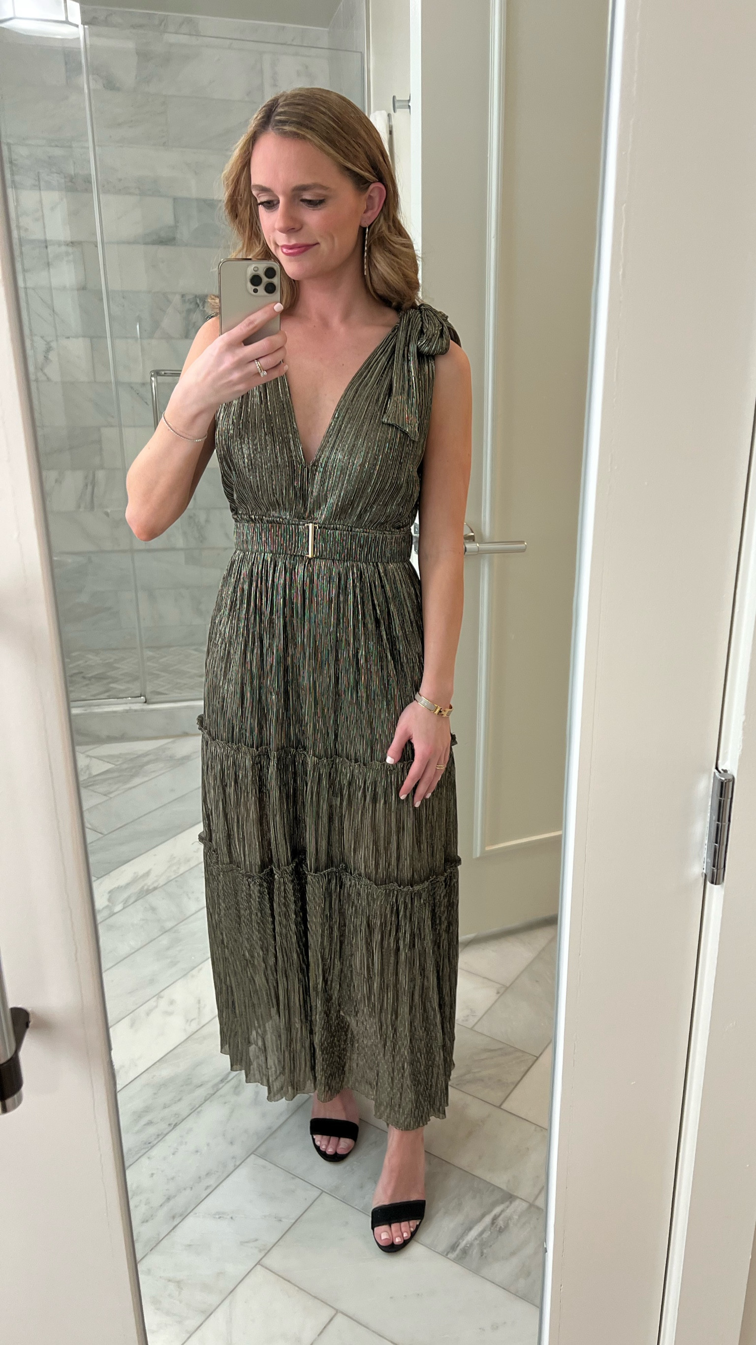 Felt so fabulous in this outfit for my corporate awards dinner. This dress was so flattering, comfortable, & short girl friendly! My trusty black heels are also on sale! They run true to size and are great for dressing up to dance the night away✨🪩🖤

#LTKFindsUnder100 #LTKParties #LTKPetite