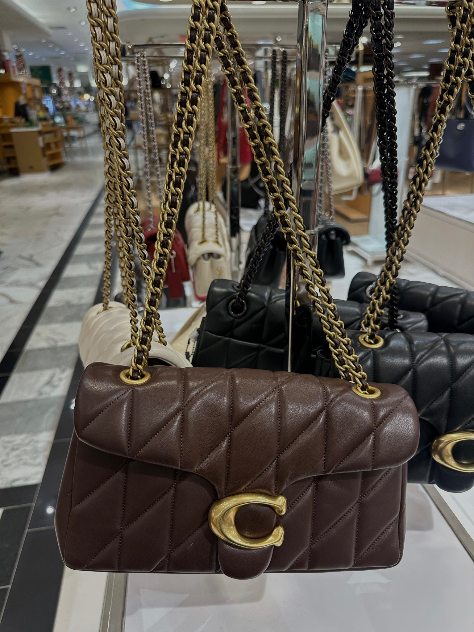 Coach just doesn’t miss 😍 @coach


#LTKMostLoved #LTKStyleTip #LTKGiftGuide