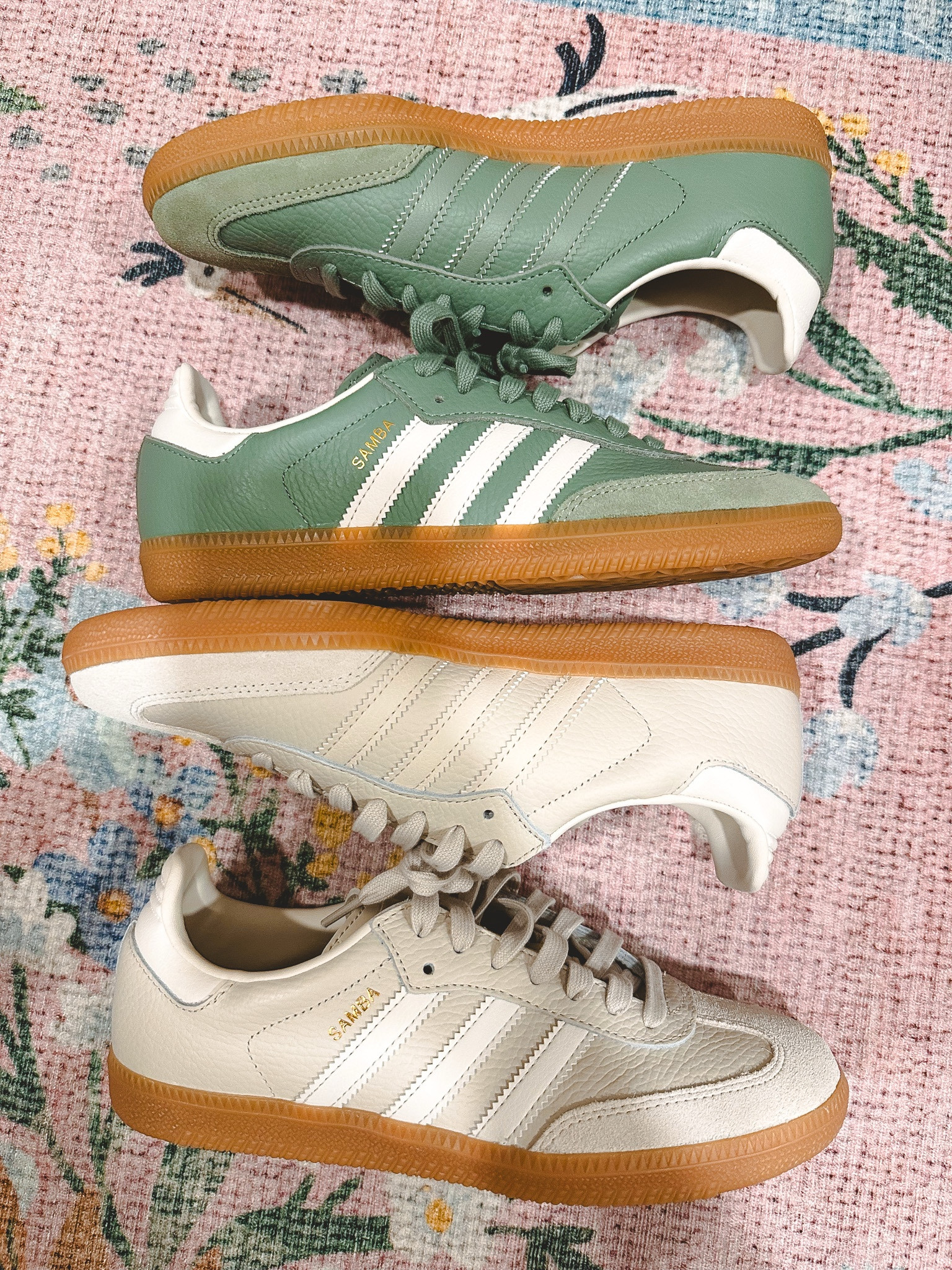 Adidas samba sneakers are perfect for fall! I wear a 7.5 and sized down to a 7 





#LTKFindsUnder100 #LTKShoeCrush #LTKSeasonal