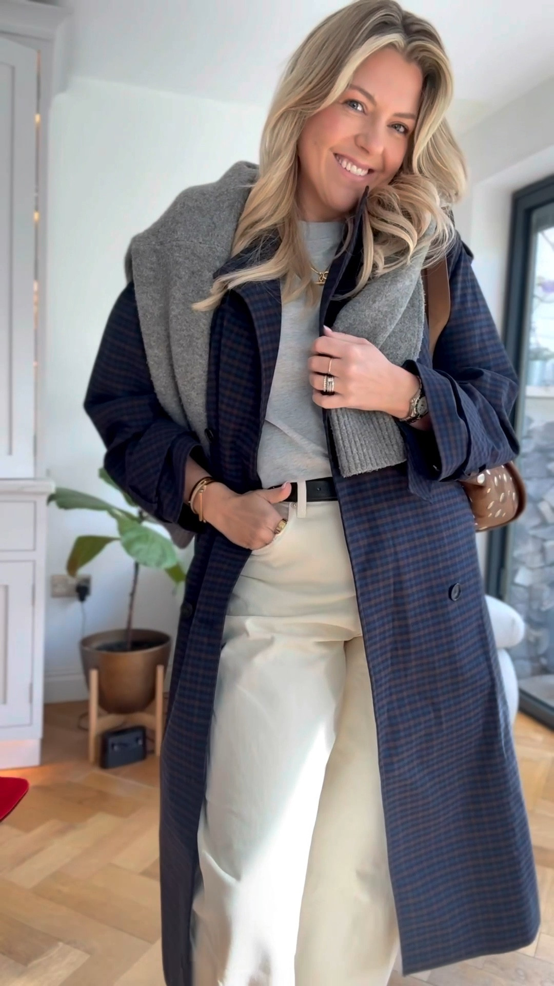 Stepping into spring 

Trench
Zara 
Balloon jeans 
Birkenstock 

#LTKspring #LTKsummer #LTKuk