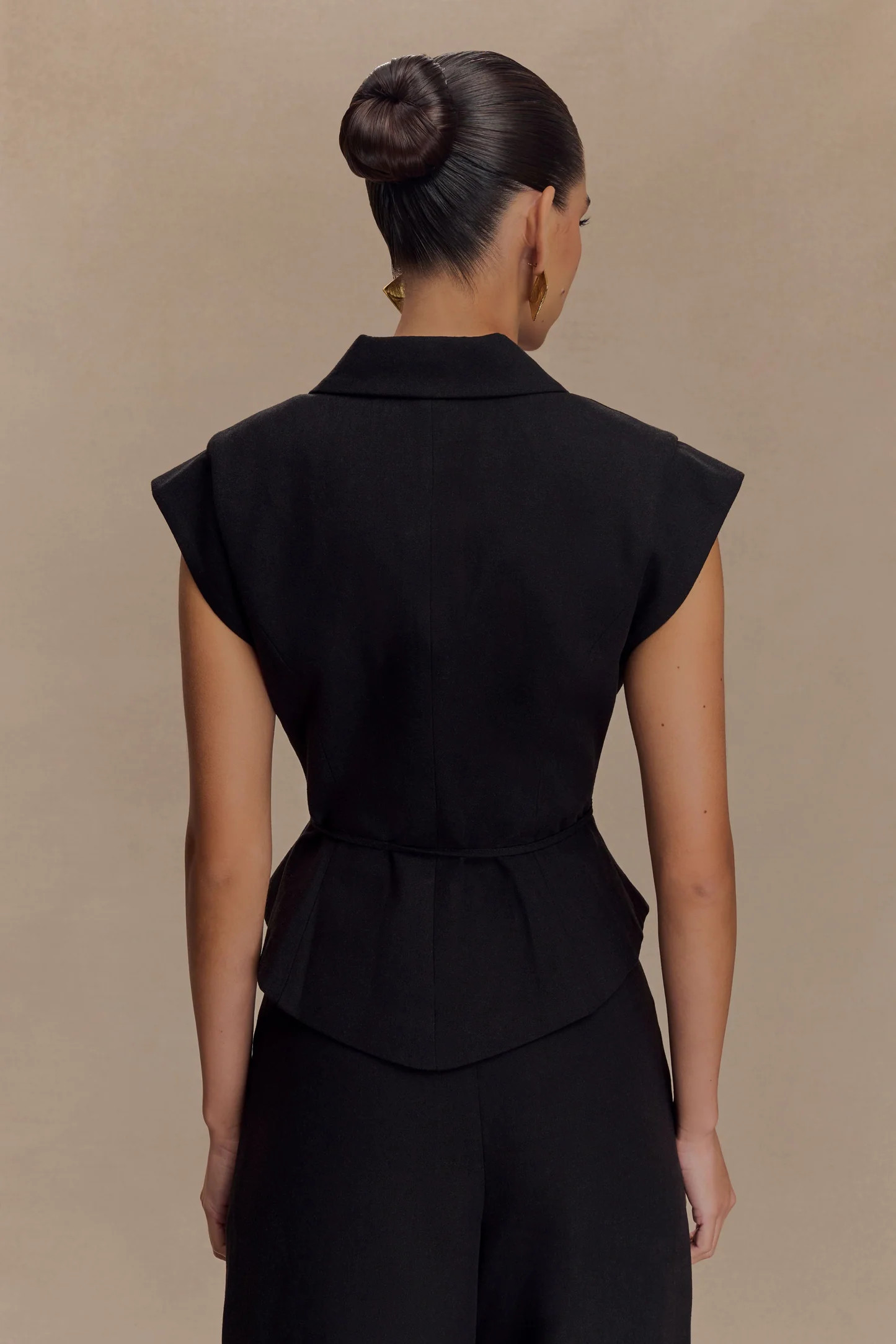 Shortsleeve Linen Top - Black | MESHKI US