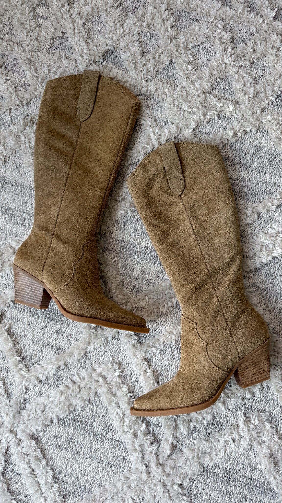 Dove Vita boots from the Nordstrom Anniversary Sale !

#LTKShoeCrush #LTKSaleAlert