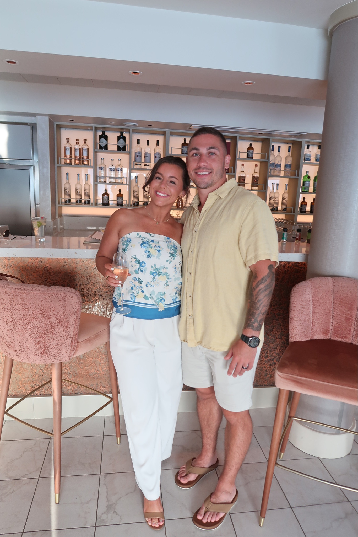 Everybody needs a staple white pant for work or to dress up! 

I have every color because come in SHORT sizes! 🫶🏻 wearing medium short 

listed similar silk tube tops from Amazon 

#abercrombie #whitepants #abercrombiefinds #strapless 


#LTKStyleTip #LTKWorkwear #LTKFindsUnder50