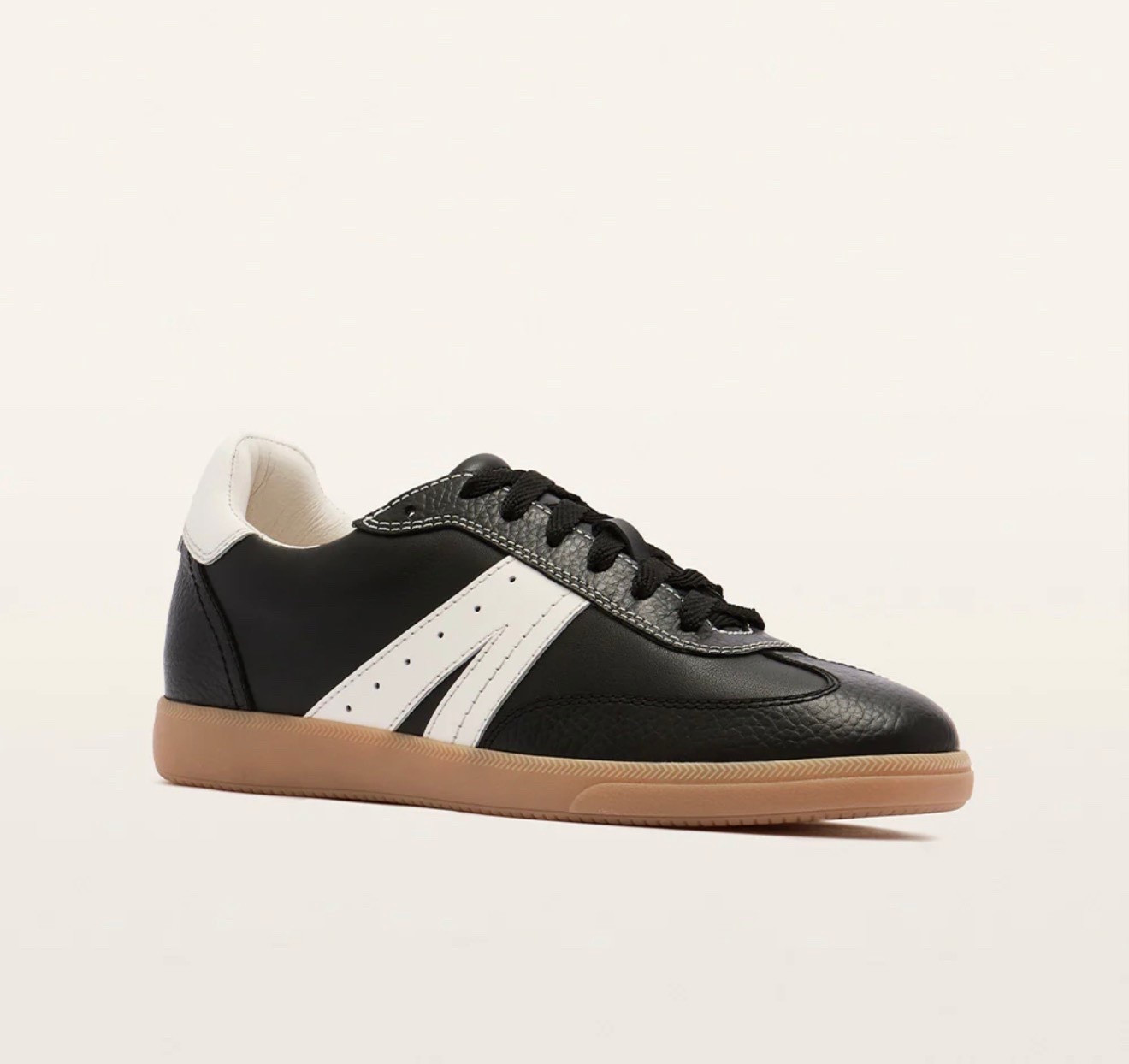 Finally the Levi Black has been restocked and you don’t want to sleep on it. “Sleek and timeless, Levi in Black is a wardrobe staple with a vintage touch. The rich leather upper, low-profile sneaker silhouette, and retro-inspired gum sole create a balance of modern minimalism and old-school charm. Whether dressed up or down, it’s a go-to sneaker designed for effortless style.” @FRANKIE4 Footwear 