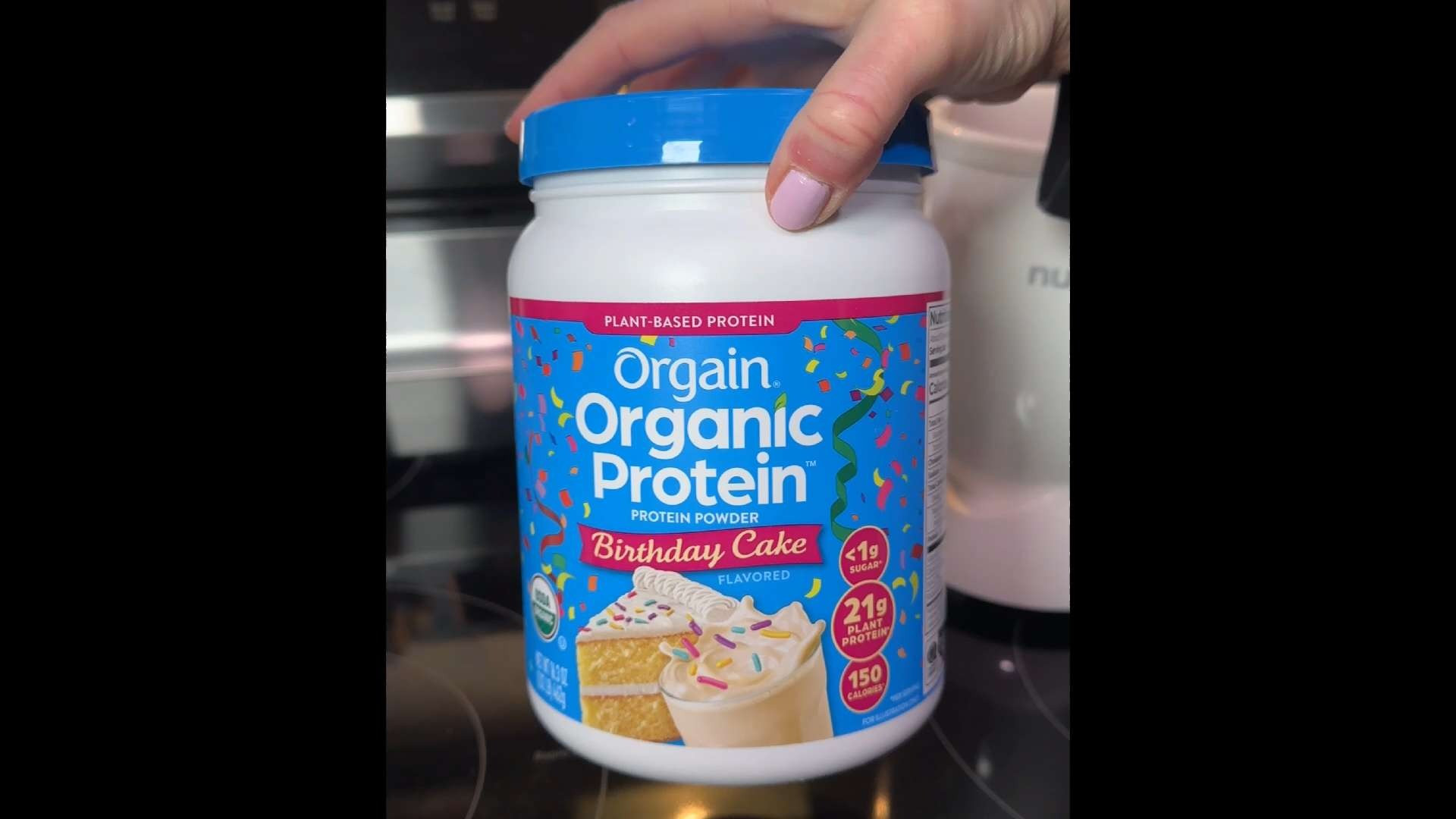 I am obsessed with this Birthday Cake Orgain Organic Vegan Protein Powder 🎂✨ It’s plant-based, packed with 21g of protein and 7g of prebiotic fiber, and blends so smooth into shakes and smoothies. No added sugar, non-GMO, and seriously tastes like a treat without the guilt—this one makes healthy feel fun! 💪🌱

#ltktrending #ltkitgirl #ltkfitness #ltkinspired #ltkwellness 

 

#LTKActive #LTKSaleAlert #LTKFindsUnder50