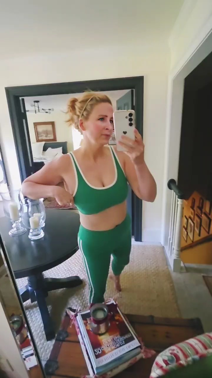 This set is let's than $20 at old navyVery soft and paid perfectly with the aerie sweatshirt

#LTKgrwm #LTKootd #LTKfitnessgoals