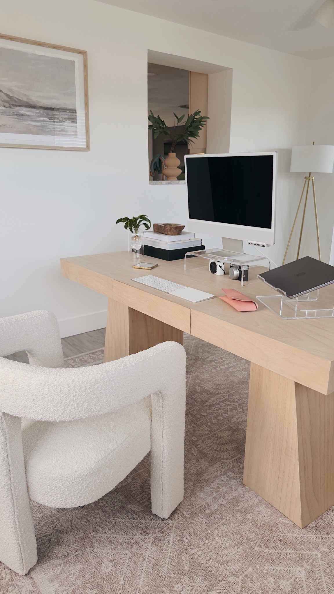 Office decor 🧸💻

#LTKStyleTip #LTKHome #LTKFindsUnder100