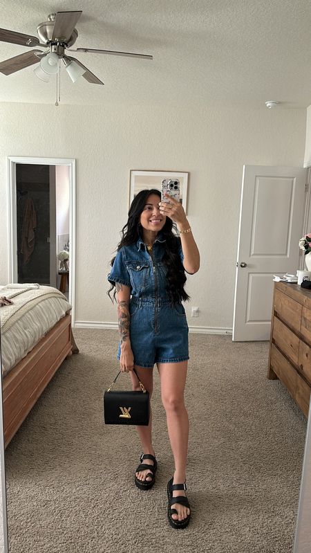 Casual fit of the day
Platform sandals
Denim romper 
Western everyday wear