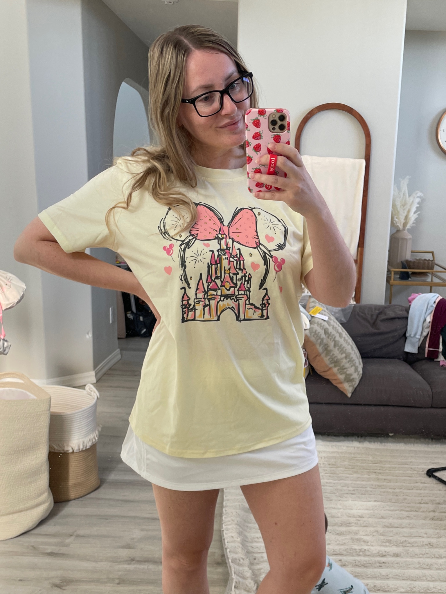 Disney trip outfit
Amazon graphic tee
Lulu skirt


#LTKTravel #LTKmomlife