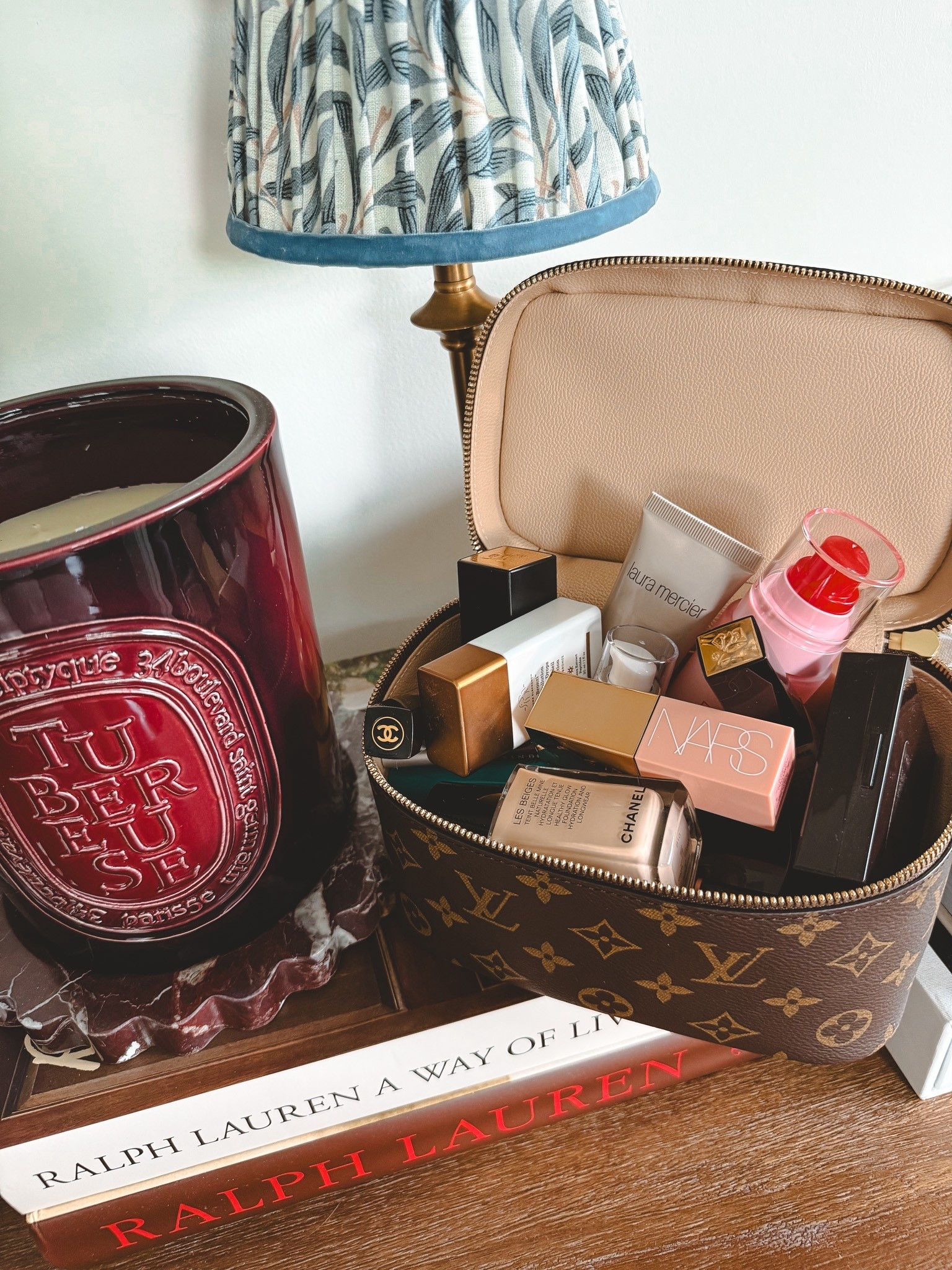 What’s in my makeup bag



#LTKSeasonal #LTKFindsUnder50 #LTKBeauty