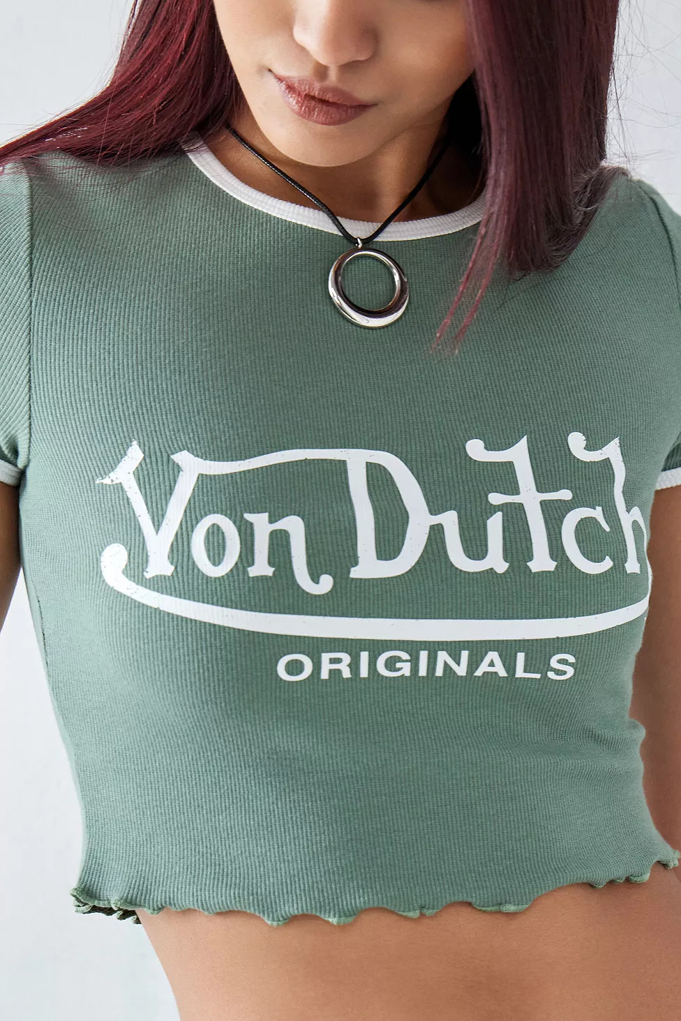 Von Dutch UO Exclusive Khaki Ami Lettuce-Edge T-Shirt | Urban Outfitters (EU)
