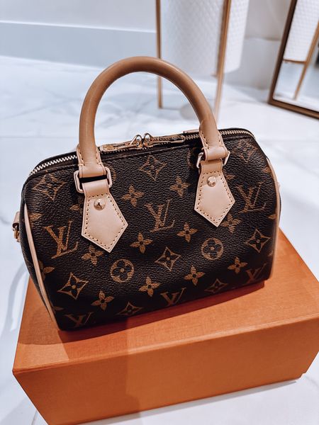 Louis Vuitton Monogram bag, Louis Vuitton small bag, Louis Vuitton fall bag, Louis Vuitton iconic bag, Louis Vuitton crossbody bag, Louis Vuitton handbag, speedy bag, loop bag, multi pochette bag, tote bag, beach bag, Louis Vuitton toiletry 26

#LTKitbag #LTKstyletip