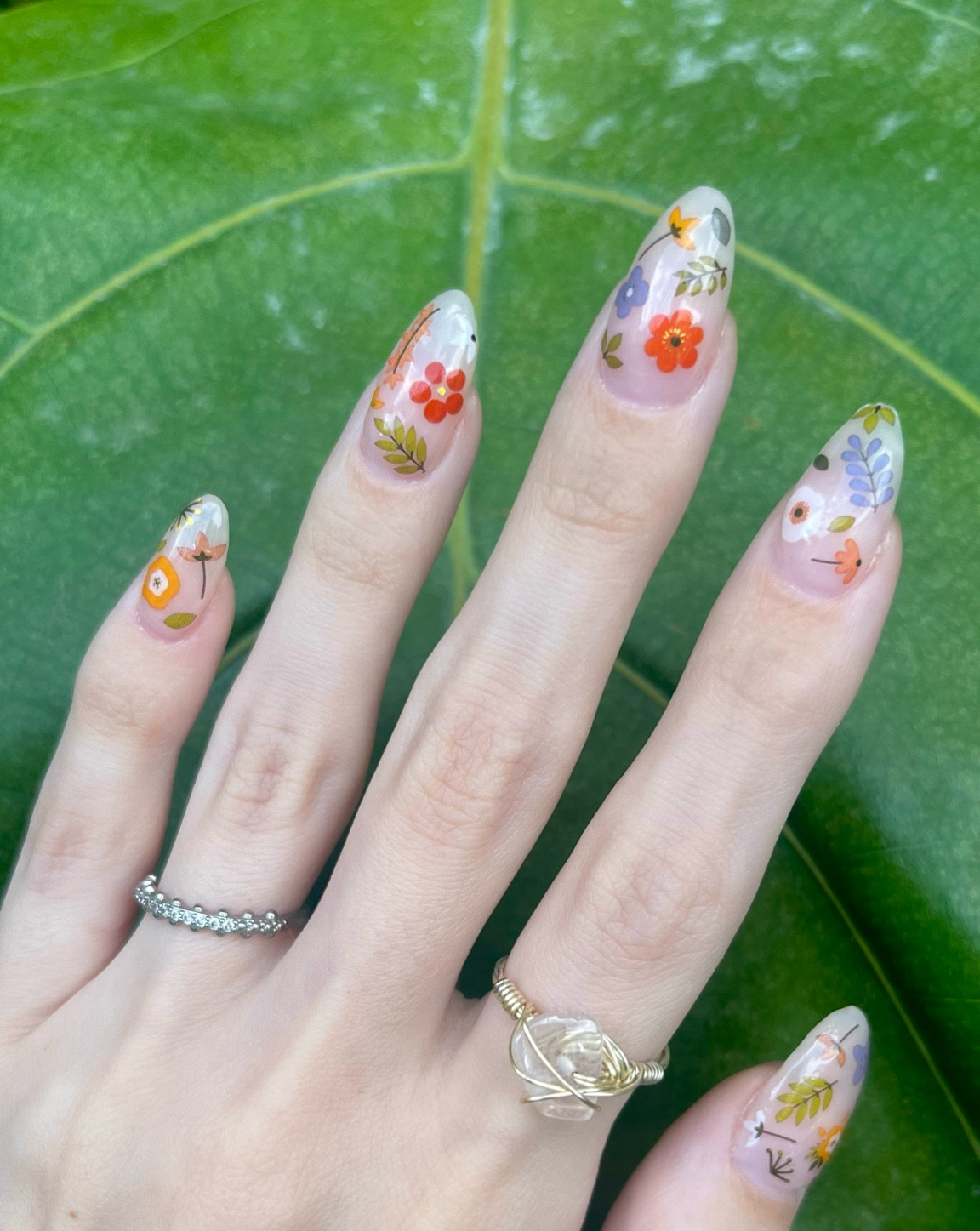 Adesivos de unhas tem todo meu amor 💐

#LTKbeauty #LTKstyletip #LTKbrasil