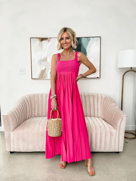 This pleated maxi dress is so pretty for a summer event! I sized down to an XXS! It’s currently on sale too! 

Loverly Grey, sale alert, pink maxi dress

#LTKstyletip #LTKsalealert #LTKFind