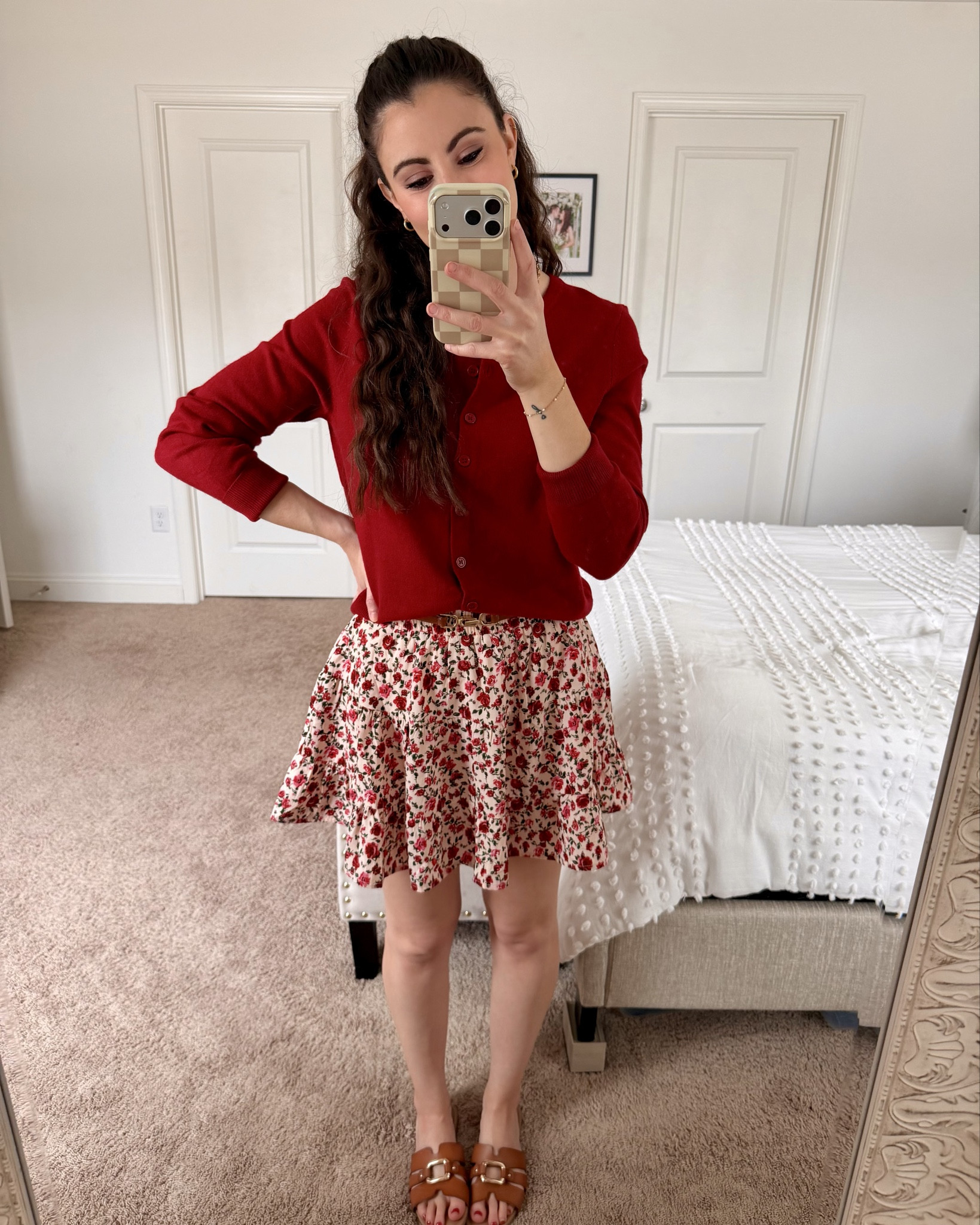 Sweet florals with a pop of red ❤️🌸

#SpringOutfit #FloralSkirt #CasualChic #OOTDInspo #EverydayStyle #MomStyle #EffortlessLook #SpringStyle #FeminineStyle #OutfitInspo

#LTKootd #LTKdayinmylife #LTKgrwm